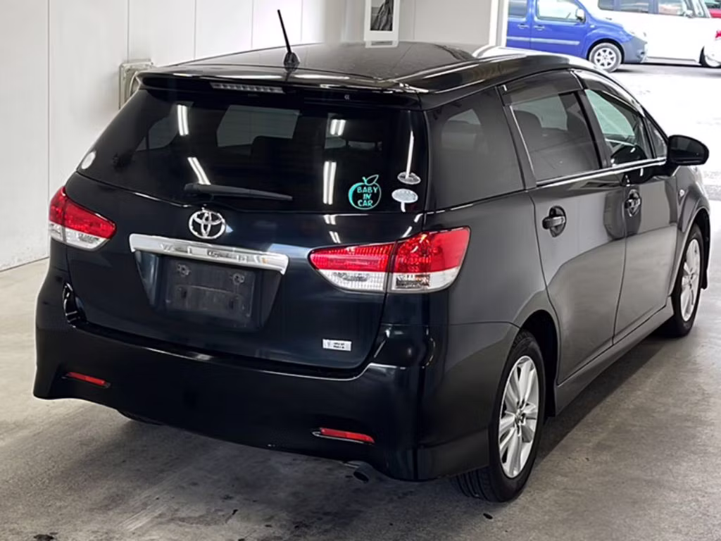 TOYOTA WISH