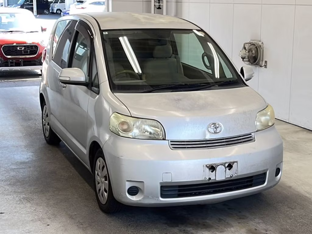 TOYOTA PORTE