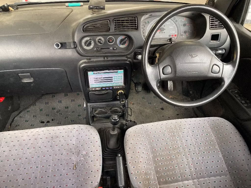 DAIHATSU MIRA