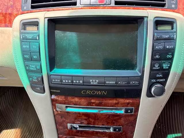 TOYOTA CROWN
