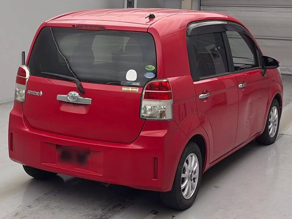 TOYOTA SPADE