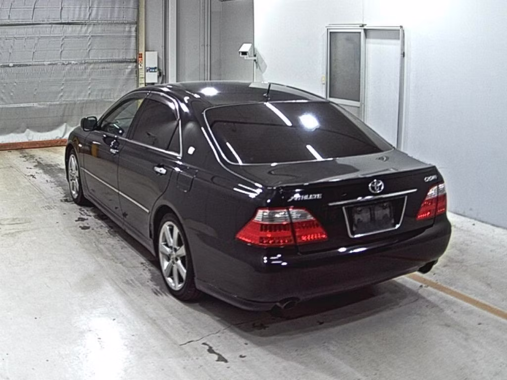 TOYOTA CROWN