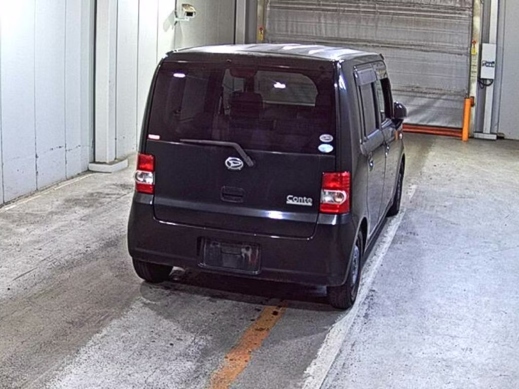 DAIHATSU MOVE CONTE