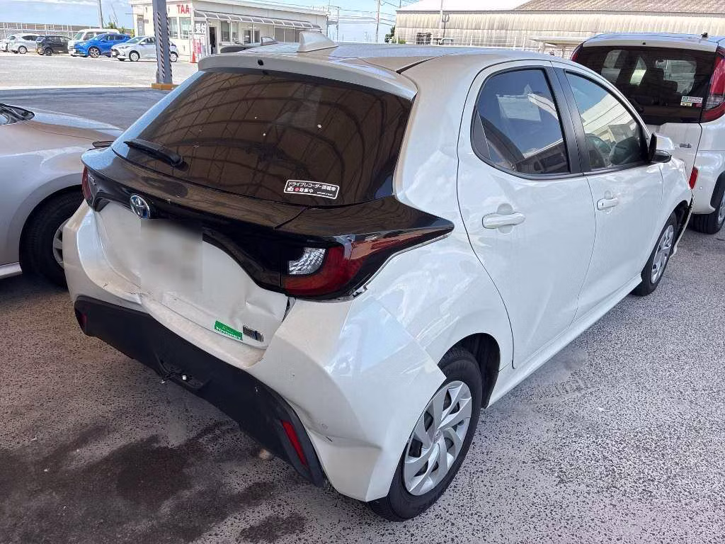 TOYOTA YARIS