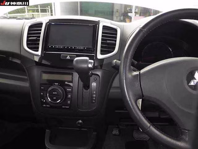 MITSUBISHI DELICA D:2