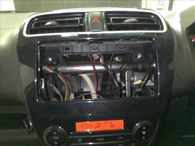 MITSUBISHI MIRAGE