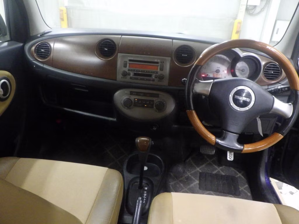 DAIHATSU MIRA GINO