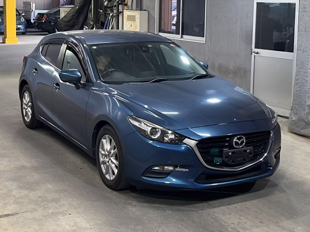 MAZDA AXELA