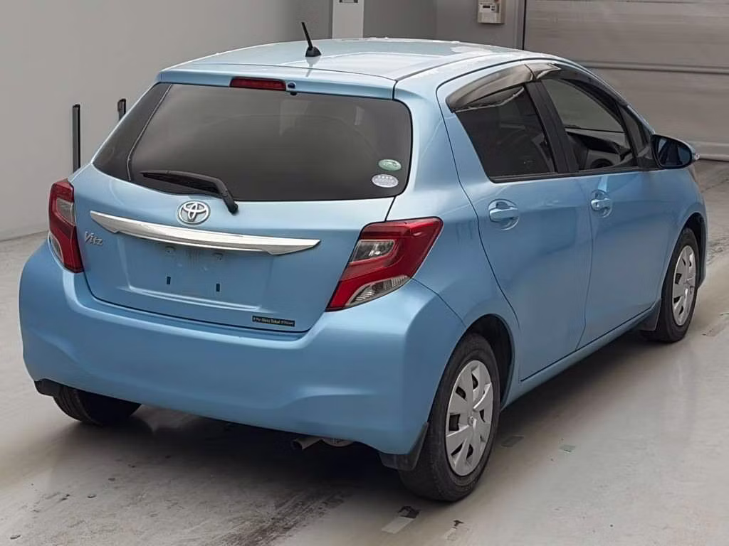 TOYOTA VITZ