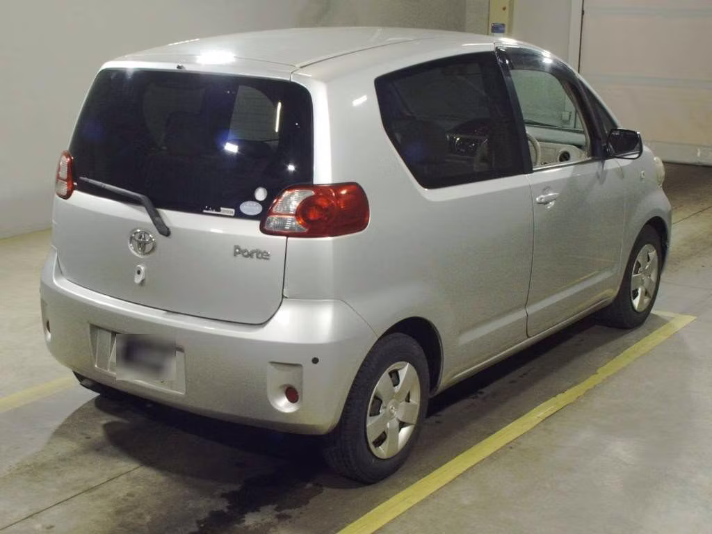 TOYOTA PORTE