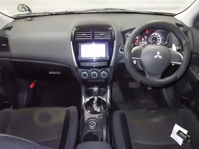MITSUBISHI RVR
