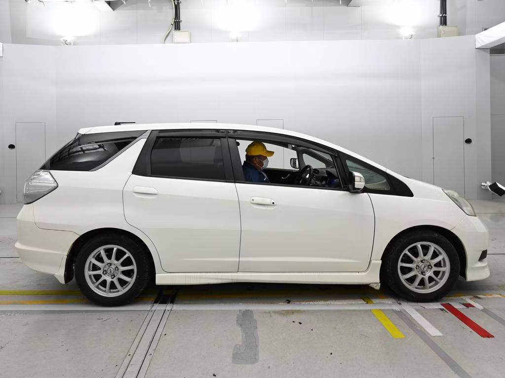 HONDA FIT SHUTTLE