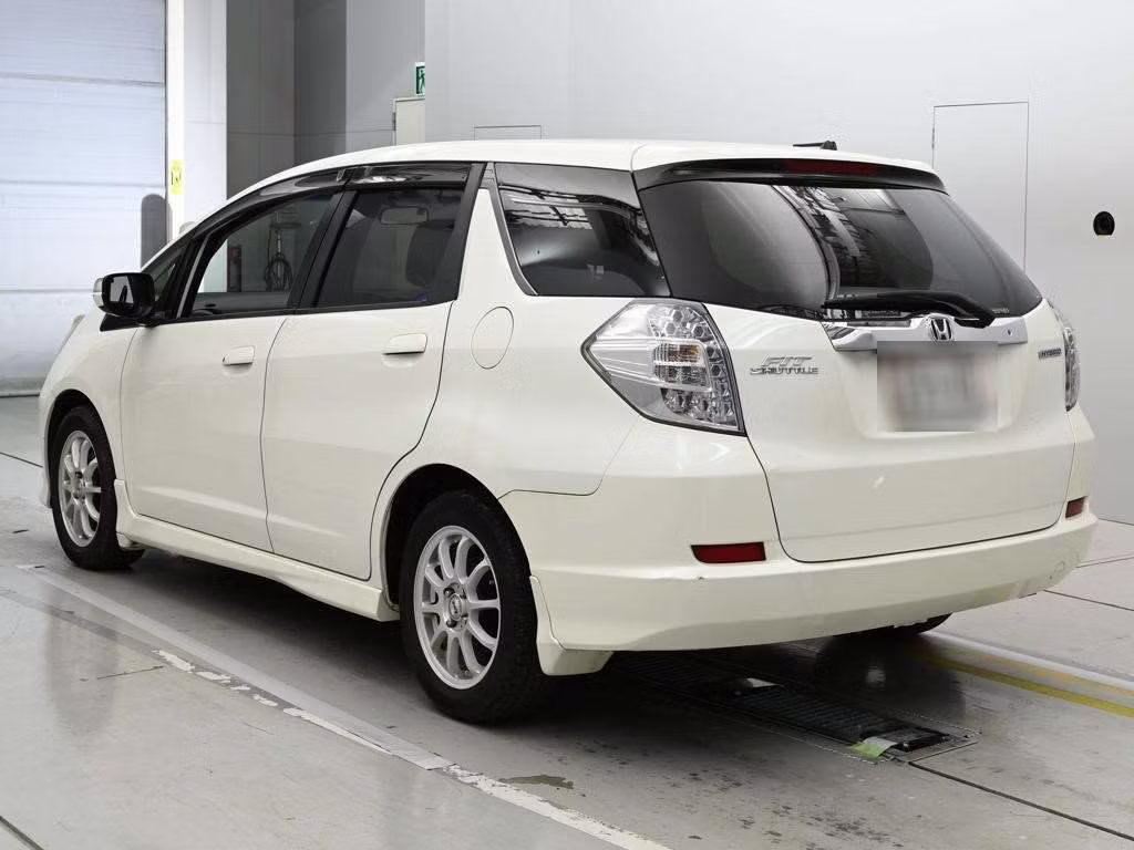 HONDA FIT SHUTTLE