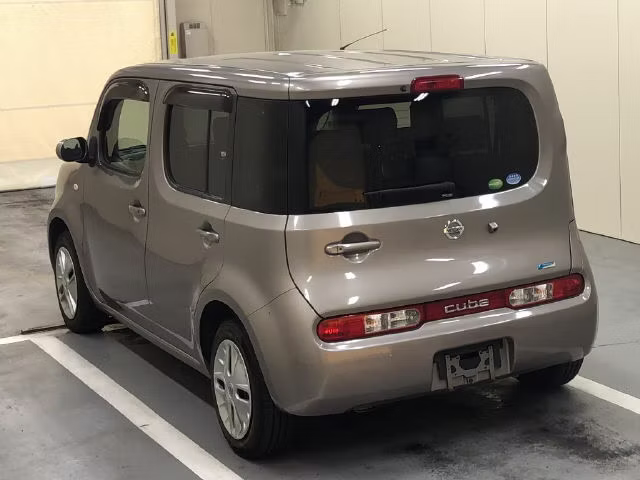 NISSAN CUBE