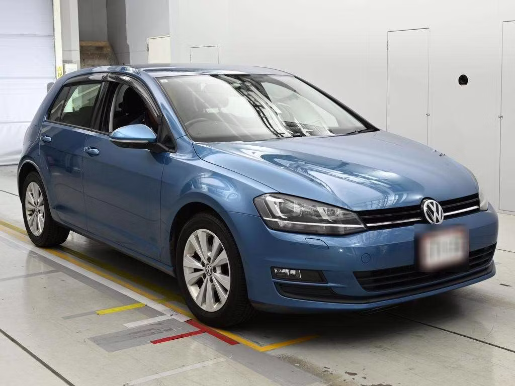 VOLKSWAGEN GOLF