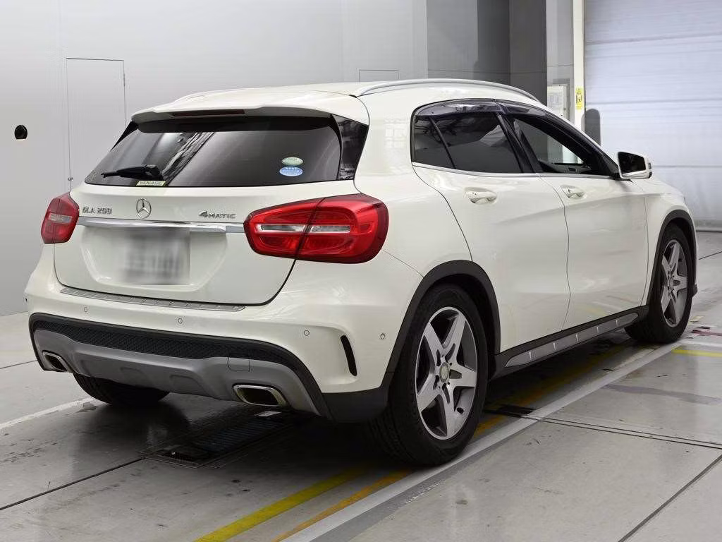 MERCEDES-BENZ GLA-CLASS