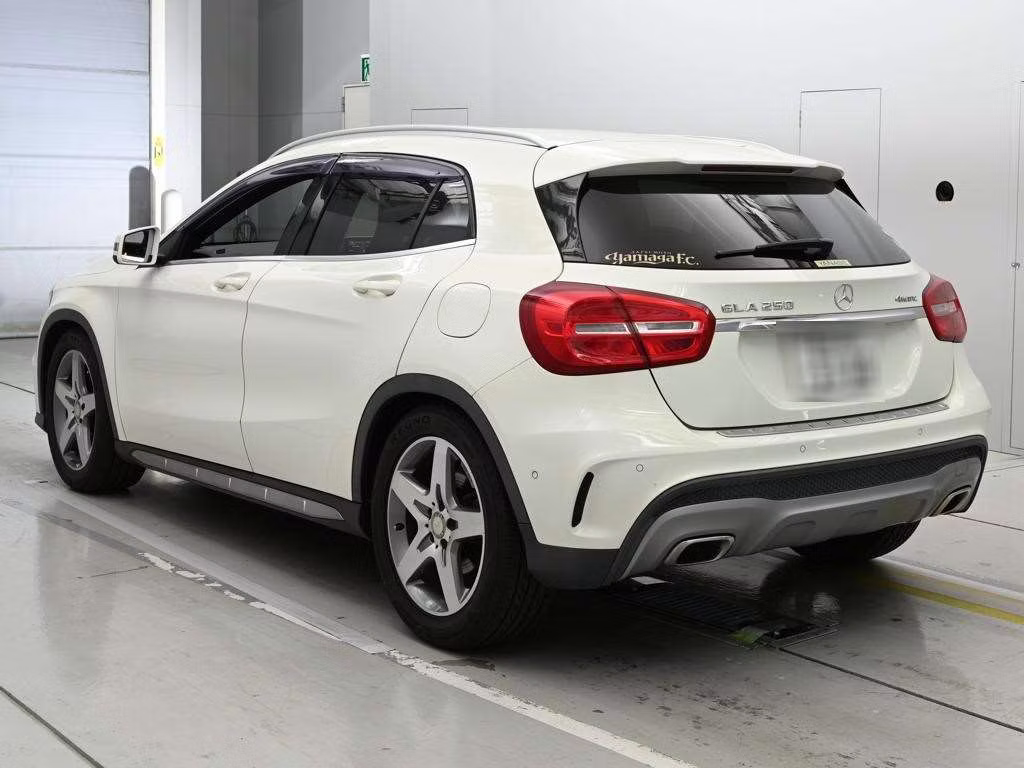 MERCEDES-BENZ GLA-CLASS
