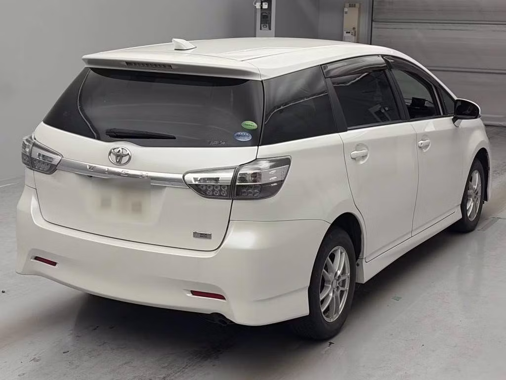 TOYOTA WISH