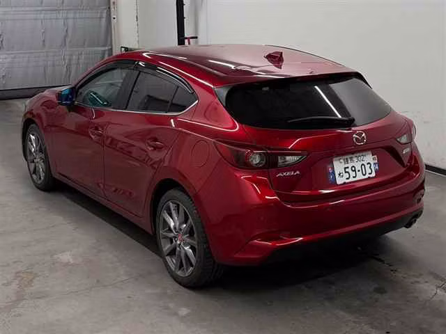 MAZDA AXELA