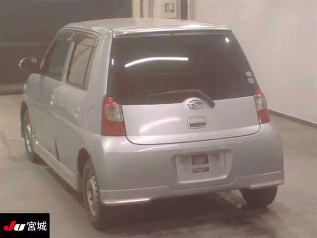 DAIHATSU ESSE