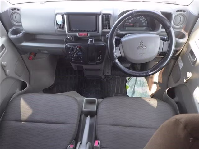 MITSUBISHI MINICAB