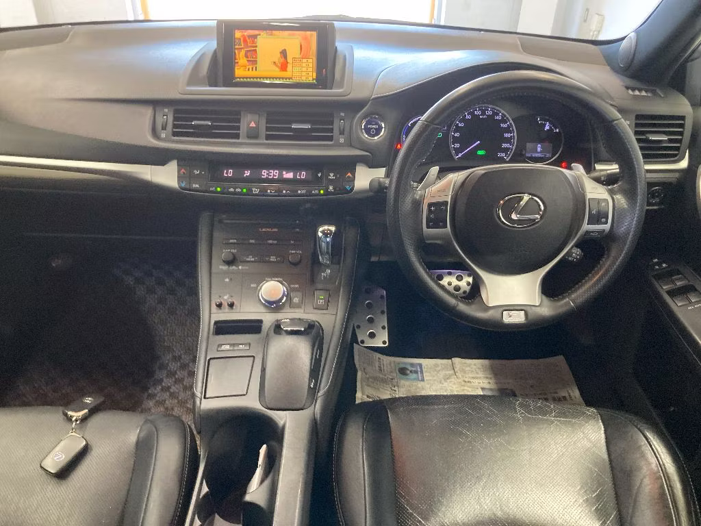 LEXUS CT200H