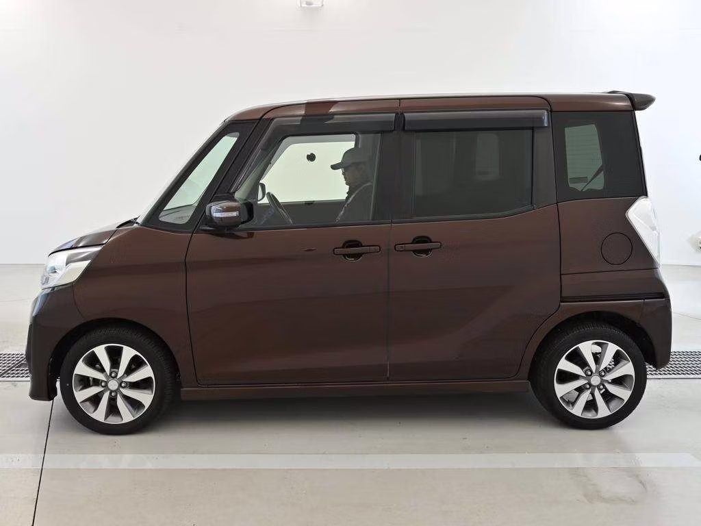 MITSUBISHI EK SPACE
