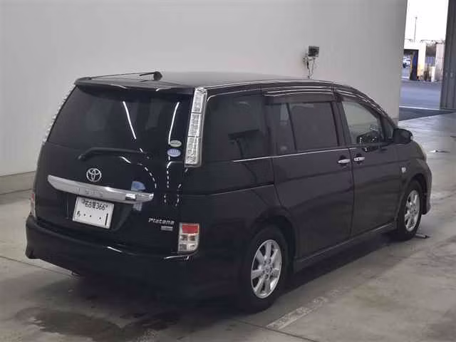 TOYOTA ISIS