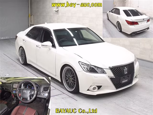 TOYOTA CROWN