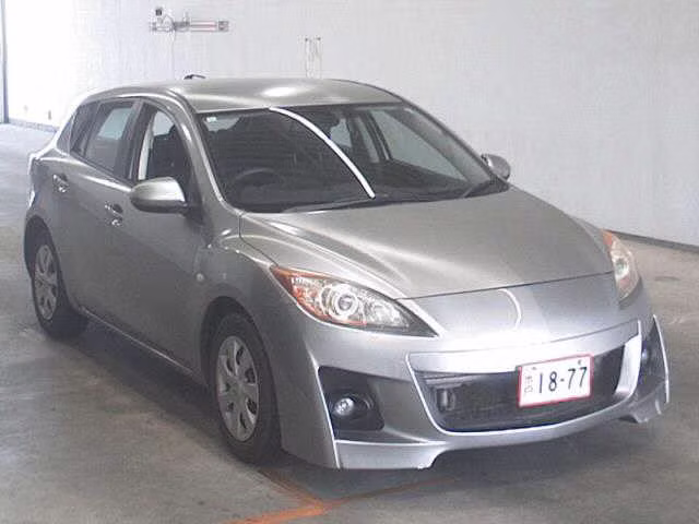 MAZDA AXELA