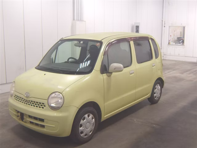 DAIHATSU MOVE LATTE