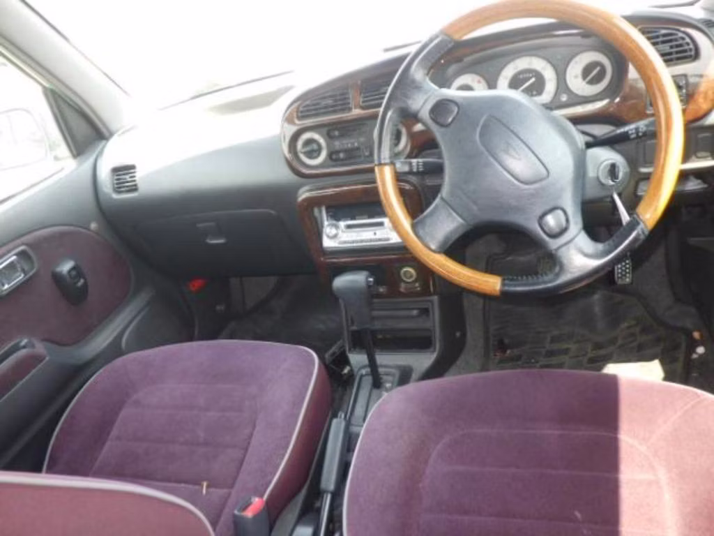 DAIHATSU MIRA GINO