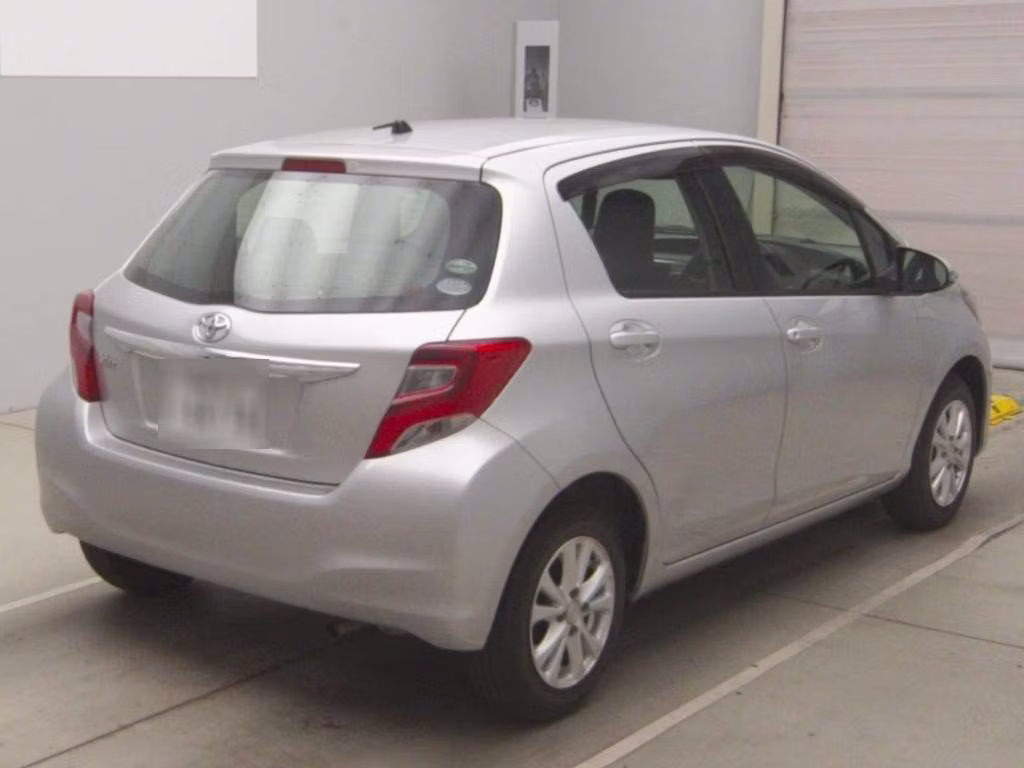 TOYOTA VITZ