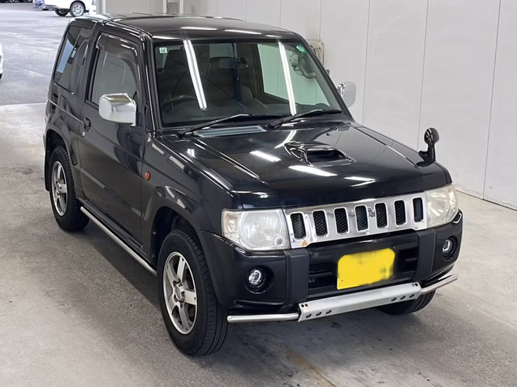 MITSUBISHI PAJERO MINI