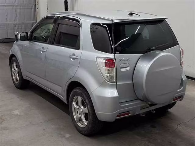 TOYOTA RUSH