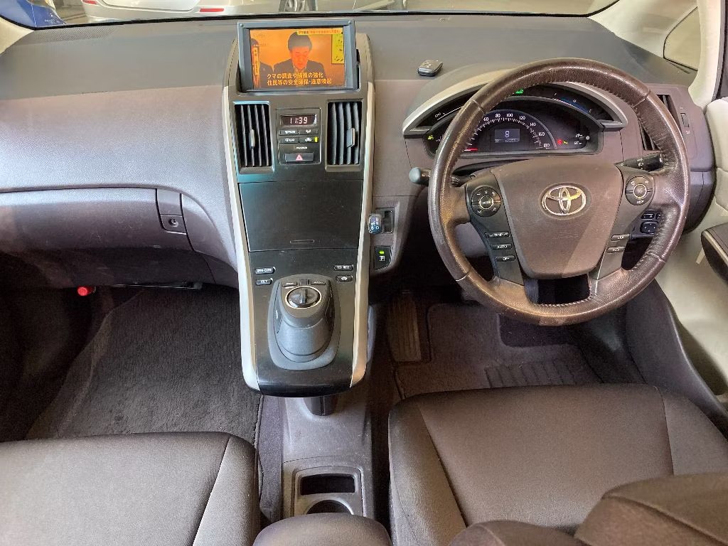 TOYOTA SAI
