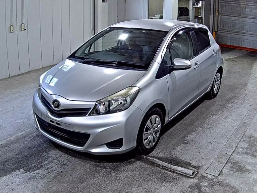 TOYOTA VITZ