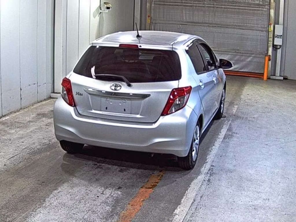 TOYOTA VITZ