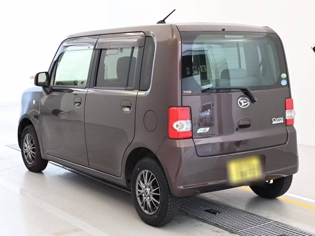 DAIHATSU MOVE CONTE