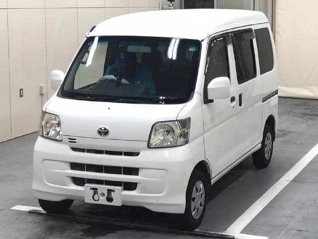 TOYOTA PIXIS VAN