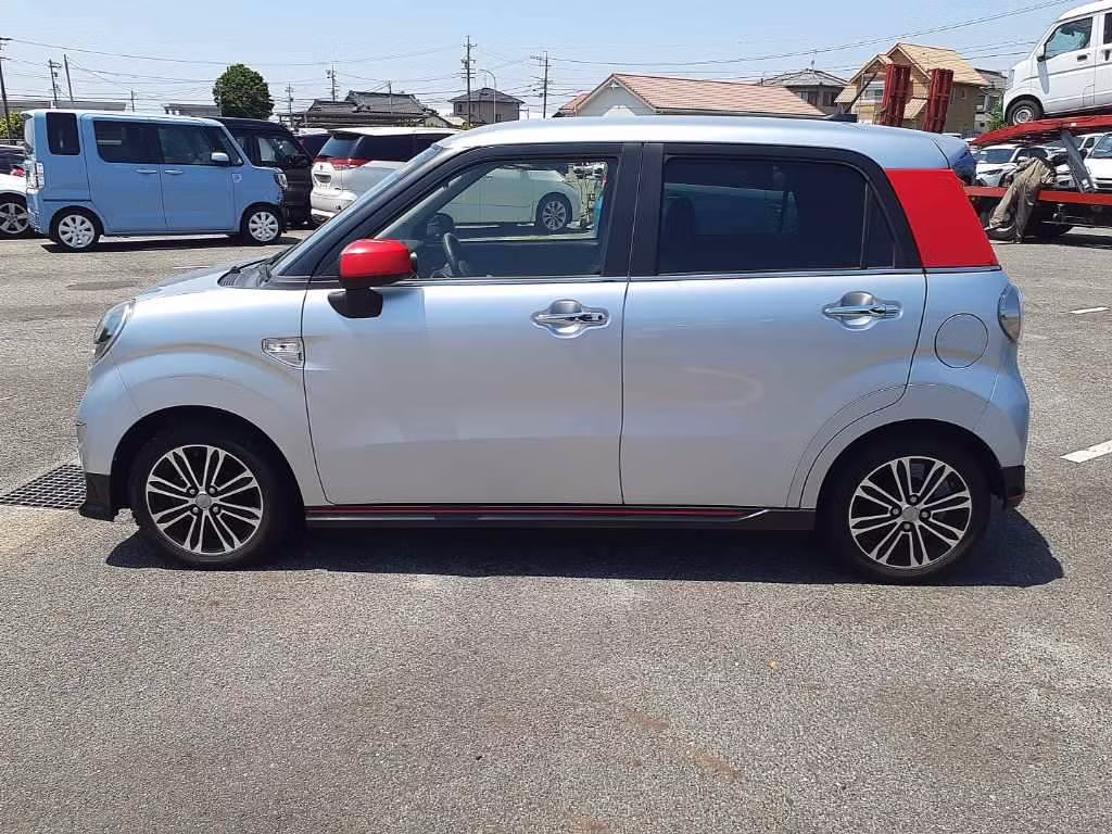 DAIHATSU CAST