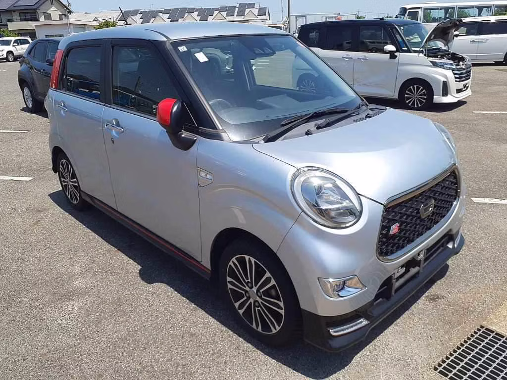 DAIHATSU CAST