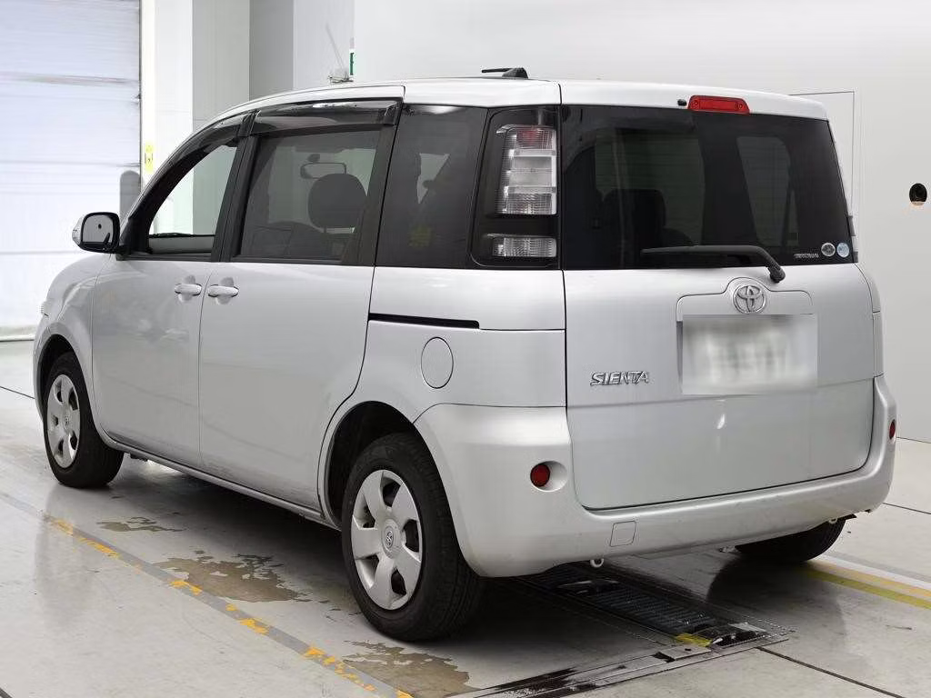 TOYOTA SIENTA