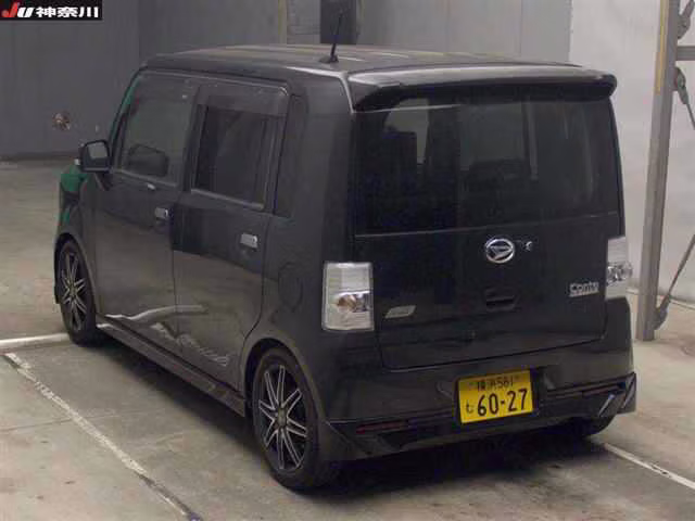 DAIHATSU MOVE CONTE