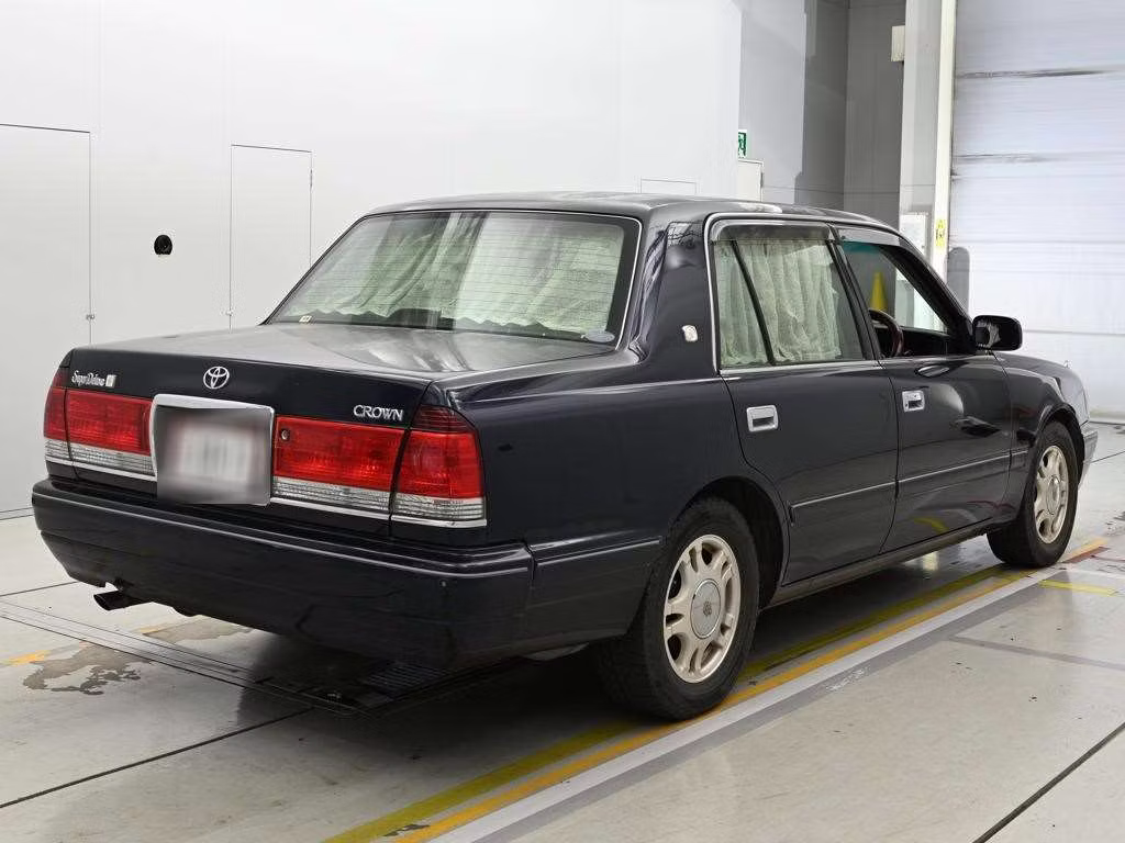 TOYOTA CROWN