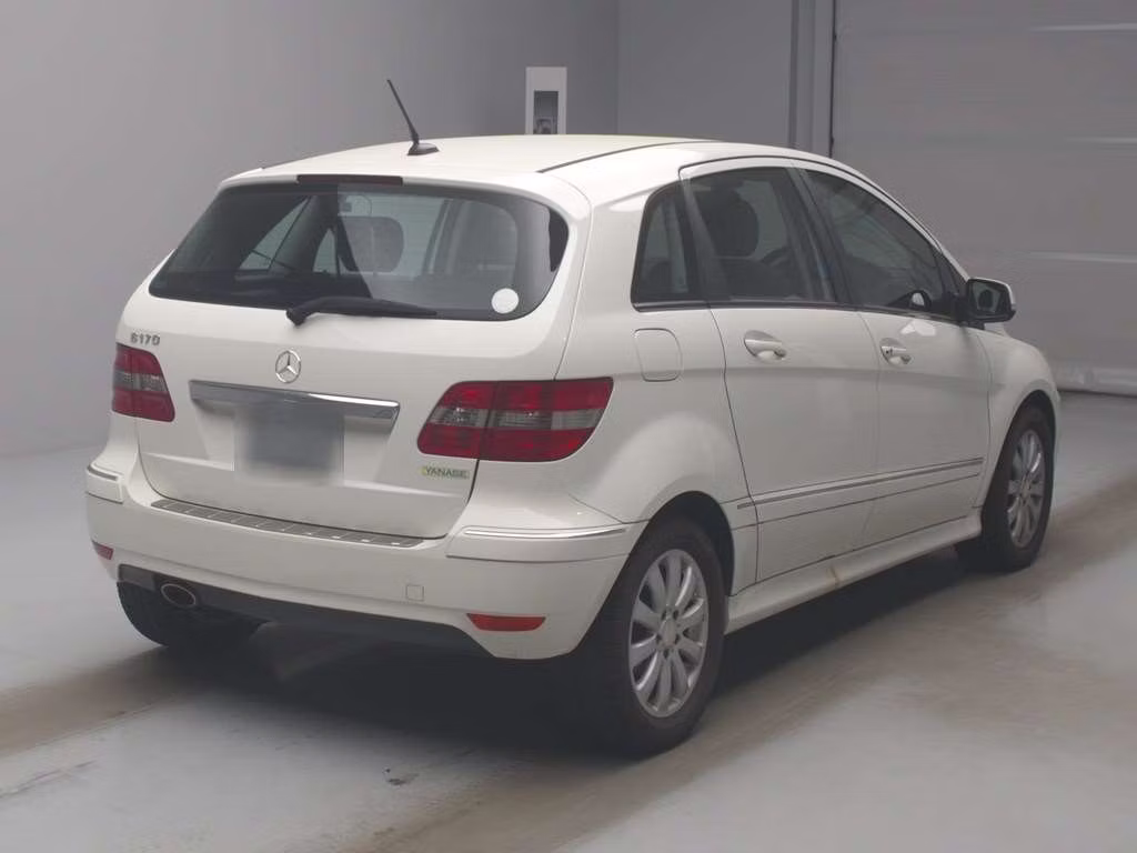 MERCEDES-BENZ B-CLASS