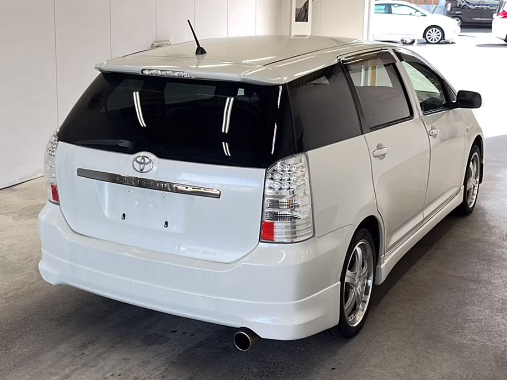 TOYOTA WISH