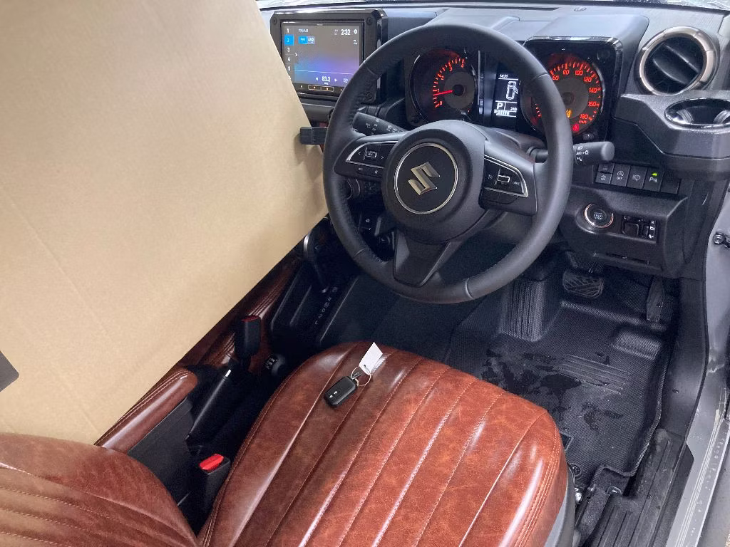 SUZUKI JIMNY SIERRA