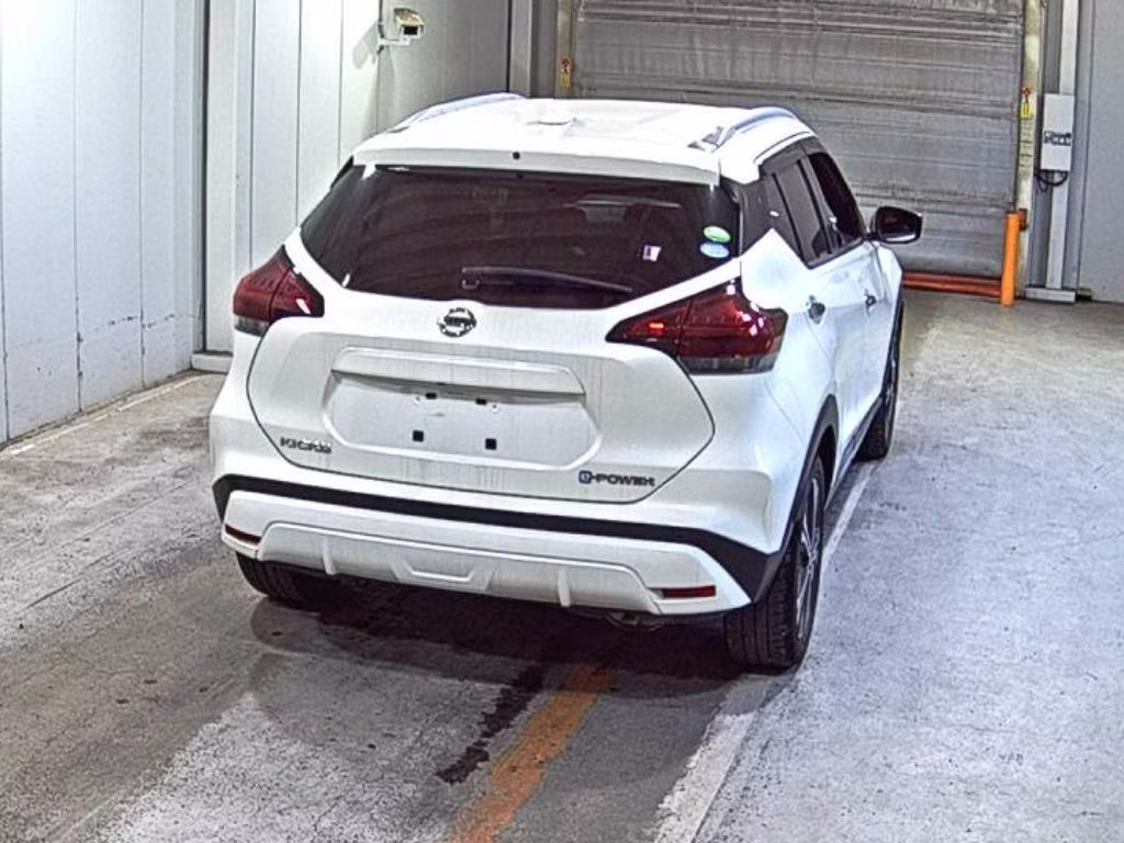 NISSAN KICKS