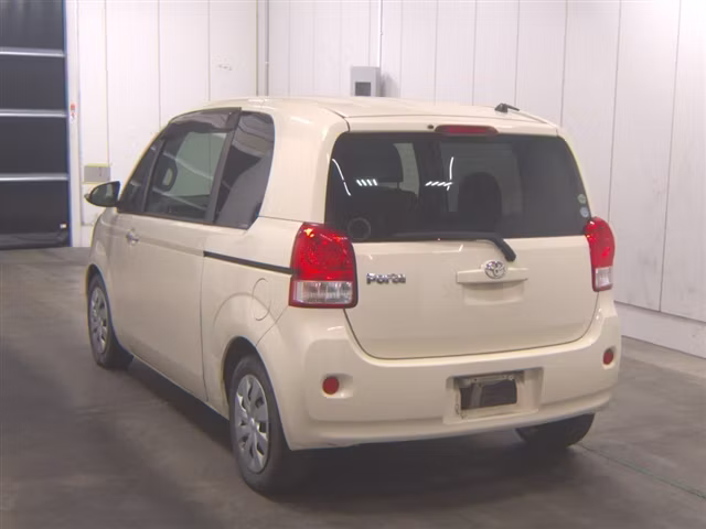 TOYOTA PORTE
